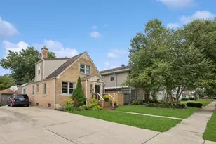 1095 Webster Ln, Des Plaines, IL 60016 - Photo 2