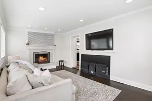1095 Webster Ln, Des Plaines, IL 60016 - Photo 12