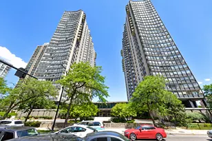 5701 N Sheridan Rd, Chicago, IL 60660 - Photo 1