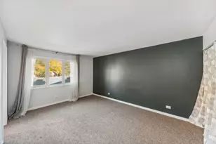 527 Winston Ln, Deerfield, IL 60015 - Photo 10