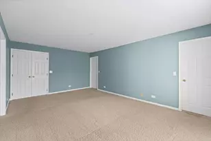 [Address not provided], Hoffman Estates, IL 60010 - Photo 24