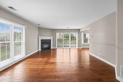 [Address not provided], Hoffman Estates, IL 60010 - Photo 2