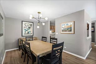 1605 E Central Rd, Arlington Heights, IL 60005 - Photo 14