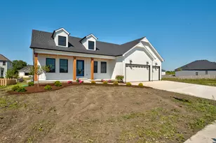 777 Dartmouth Ln, Oswego, IL 60543 - Photo 2