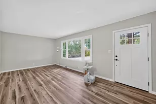 333 Bethany Rd, Sycamore, IL 60178 - Photo 8