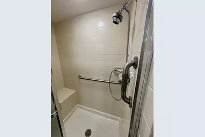 44 Queens Court #44, Westchester, IL 60154 - Photo 16