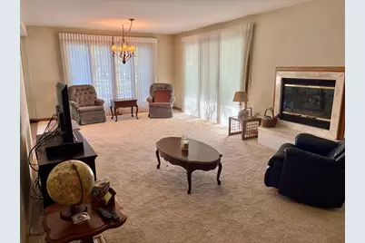 44 Queens Court #44, Westchester, IL 60154 - Photo 6