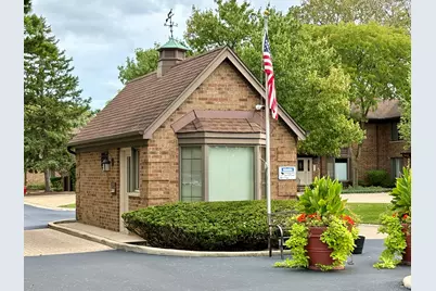 44 Queens Court #44, Westchester, IL 60154 - Photo 2