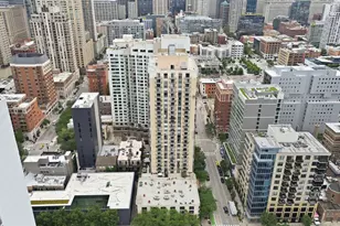 70 W Huron St, Chicago, IL 60654 - Photo 24