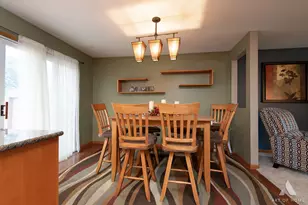 9313 Parkside Ave, Oak Lawn, IL 60453 - Photo 10