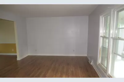 323 Berwick Drive, Aurora, IL 60506 - Photo 2