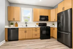 10916 S Wabash Ave, Chicago, IL 60628 - Photo 8