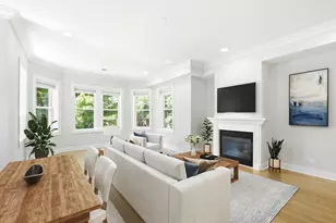 6337 N Oakley Ave, Chicago, IL 60659 - Photo 2