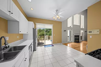 1296 S Falcon Drive, Palatine, IL 60067 - Photo 4
