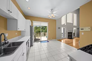 1296 S Falcon Dr, Palatine, IL 60067 - Photo 4