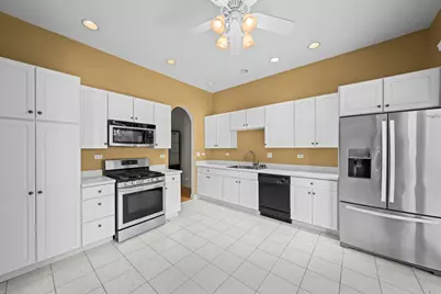 1296 S Falcon Drive, Palatine, IL 60067 - Photo 6