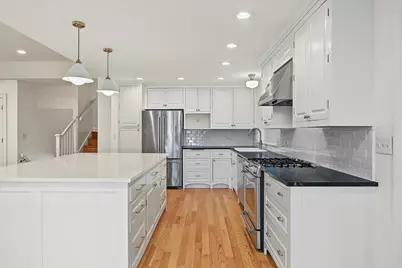 1009 Douglas Avenue, Naperville, IL 60540 - Photo 14