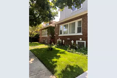 8340 S Paxton Avenue, Chicago, IL 60617 - Photo 4