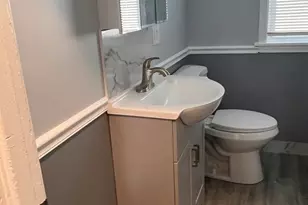 8340 S Paxton Ave, Chicago, IL 60617 - Photo 8
