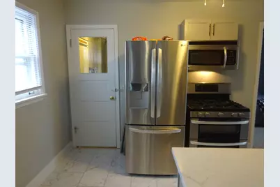 3134 N Long Avenue, Chicago, IL 60641 - Photo 8