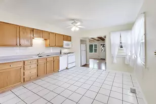 3710 Owl Dr, Rolling Meadows, IL 60008 - Photo 6