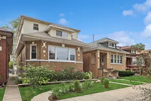 7815 W Westwood Dr, Elmwood Park, IL 60707 - Photo 1