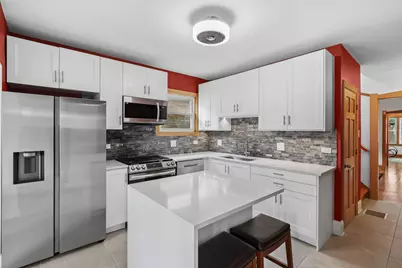 7815 W Westwood Drive, Elmwood Park, IL 60707 - Photo 6