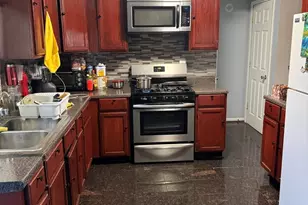 459 Yorkshire Sq, Bolingbrook, IL 60440 - Photo 8