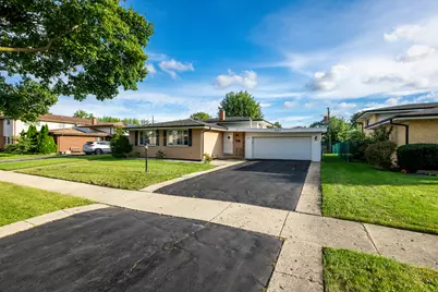 7851 W Church Street W, Morton Grove, IL 60053 - Photo 2