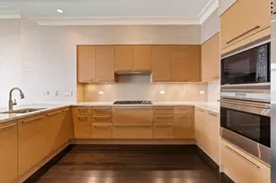 2550 N Lakeview Ave, Chicago, IL 60614 - Photo 16