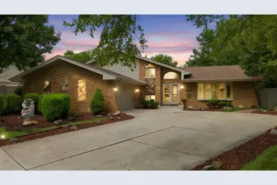8040 Chippewa Trail, Tinley Park, IL 60477 - Photo 2