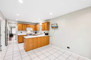 3140 Emerson St, Franklin Park, IL 60131 - Photo 10