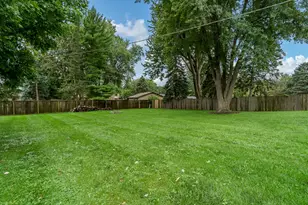 6949 Spring Brook Rd, Rockford, IL 61114 - Photo 4