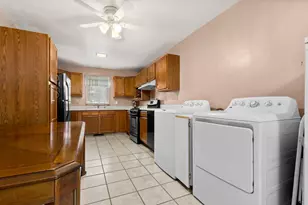 2206 Halsted Rd, Rockford, IL 61103 - Photo 6