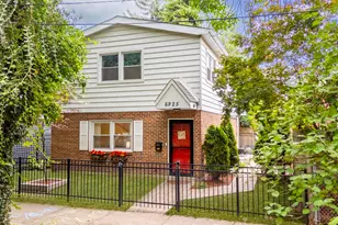 6925 N Ravenswood Ave, Chicago, IL 60626 - Photo 2