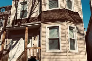 1730 W Nelson St, Chicago, IL 60657 - Photo 1