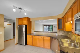 5332 W Windsor Ave, Chicago, IL 60630 - Photo 8