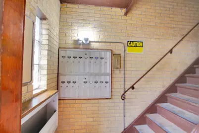 5332 W Windsor Avenue #2F, Chicago, IL 60630 - Photo 2