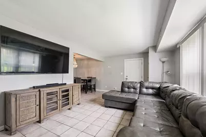 1395 S Glen Circle #B, Aurora, IL 60506 - Photo 6