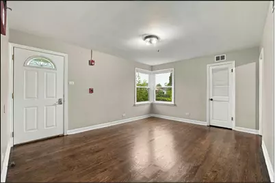 9620 Johanna Avenue, Franklin Park, IL 60131 - Photo 4