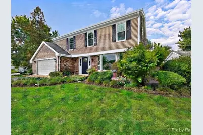 556 Westminster Place, Mundelein, IL 60060 - Photo 2