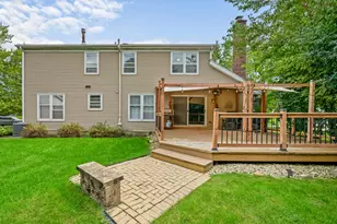 556 Westminster Pl, Mundelein, IL 60060 - Photo 14
