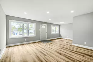 615 W 16th Pl, Chicago Heights, IL 60411 - Photo 4