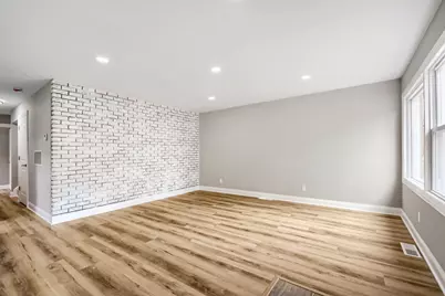 615 W 16th Place, Chicago Heights, IL 60411 - Photo 2