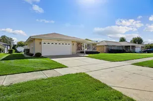 7809 Palm Dr, Orland Park, IL 60462 - Photo 2