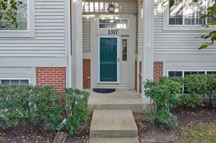1317 New Haven Dr, Cary, IL 60013 - Photo 2