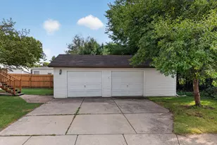 105 S Main St, Seneca, IL 61360 - Photo 4