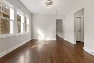 9132 S Blackstone Ave, Chicago, IL 60619 - Photo 6