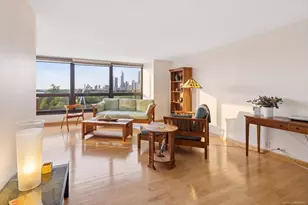 360 E Randolph St, Chicago, IL 60601 - Photo 4