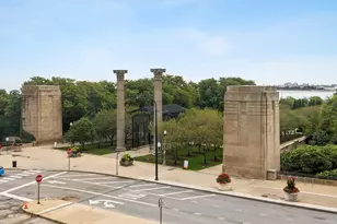 360 E Randolph St, Chicago, IL 60601 - Photo 10